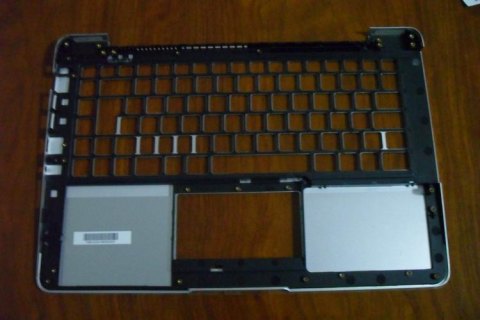 笔记本模具上音响键盘（笔记本电脑音响在键盘两侧的有哪些）-图1