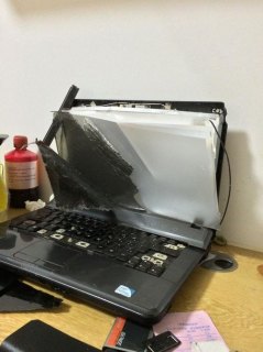 笔记本摔碎了硬盘里边东西还有吗 笔记本摔了硬盘有坏道